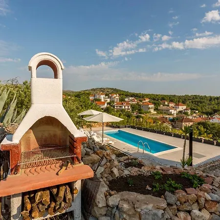 Fortica * Milna (Brac)